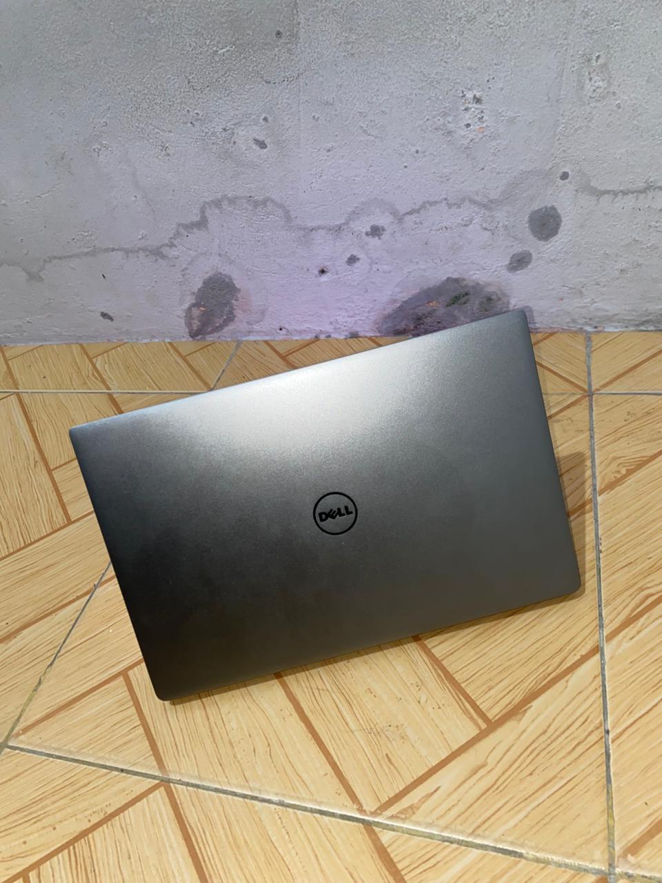 Laptop Dell XPS 13 9360 i5